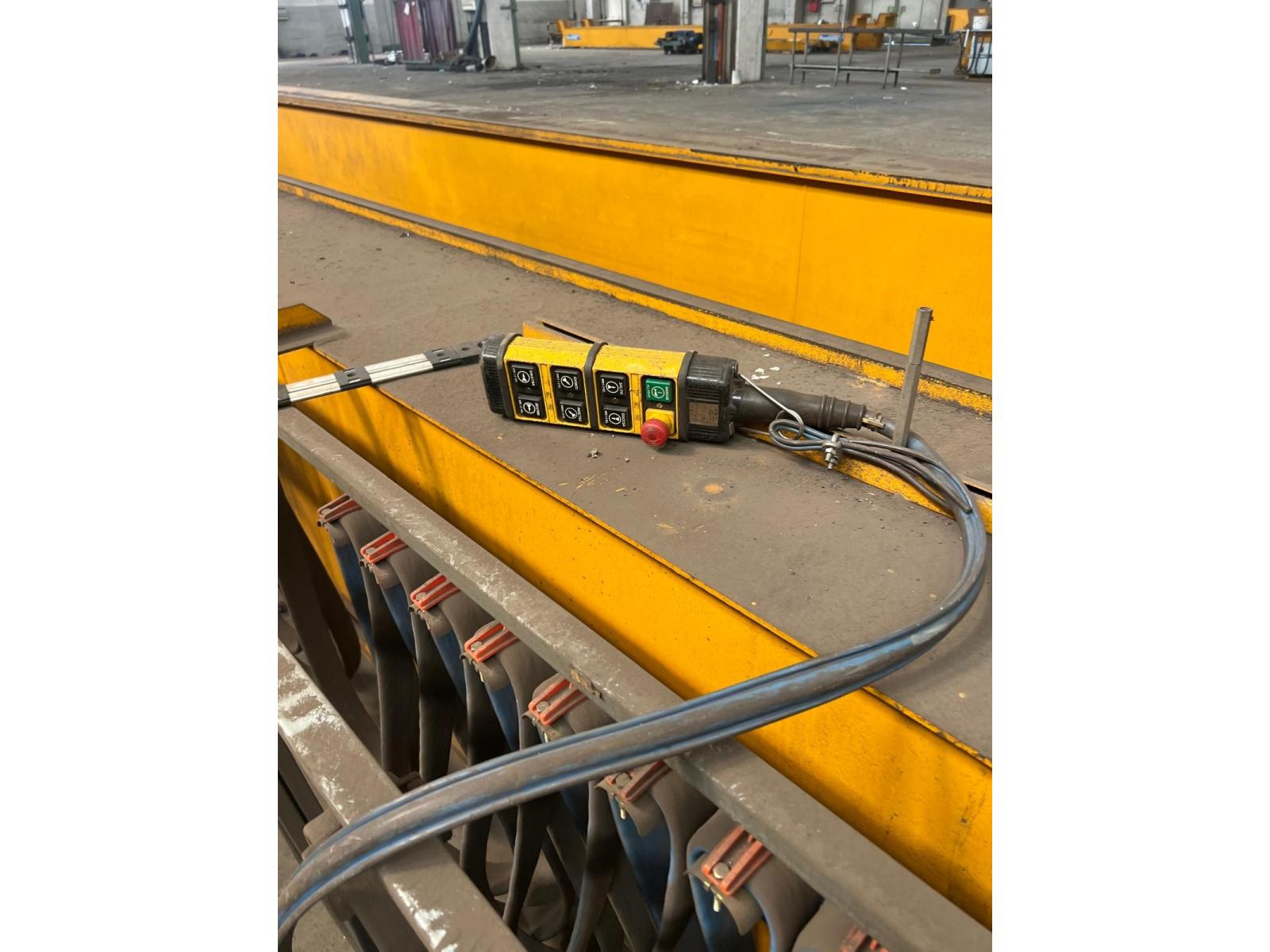 01CARROPONTE BITRAVE BONFANTI 12.5 TON SCARTAMENTO 16240 MM