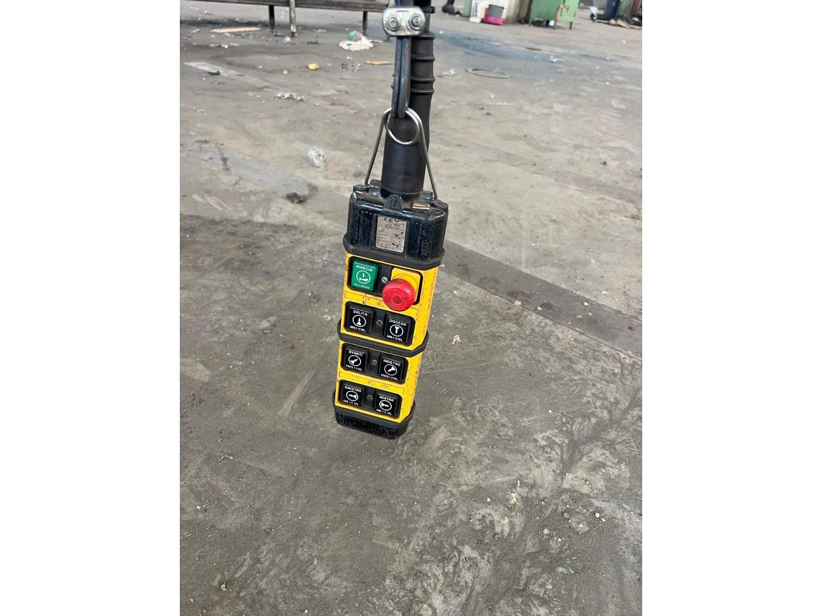 01CARROPONTE BITRAVE BONFANTI 12.5 TON SCARTAMENTO 16240 MM