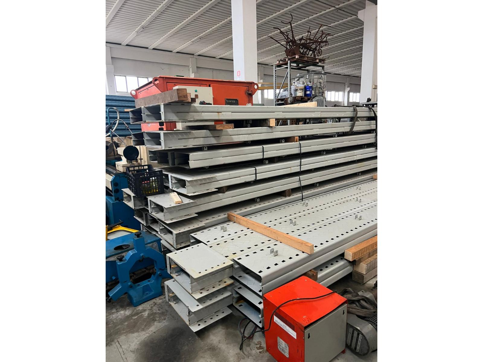 CANTILEVER 7000 MM