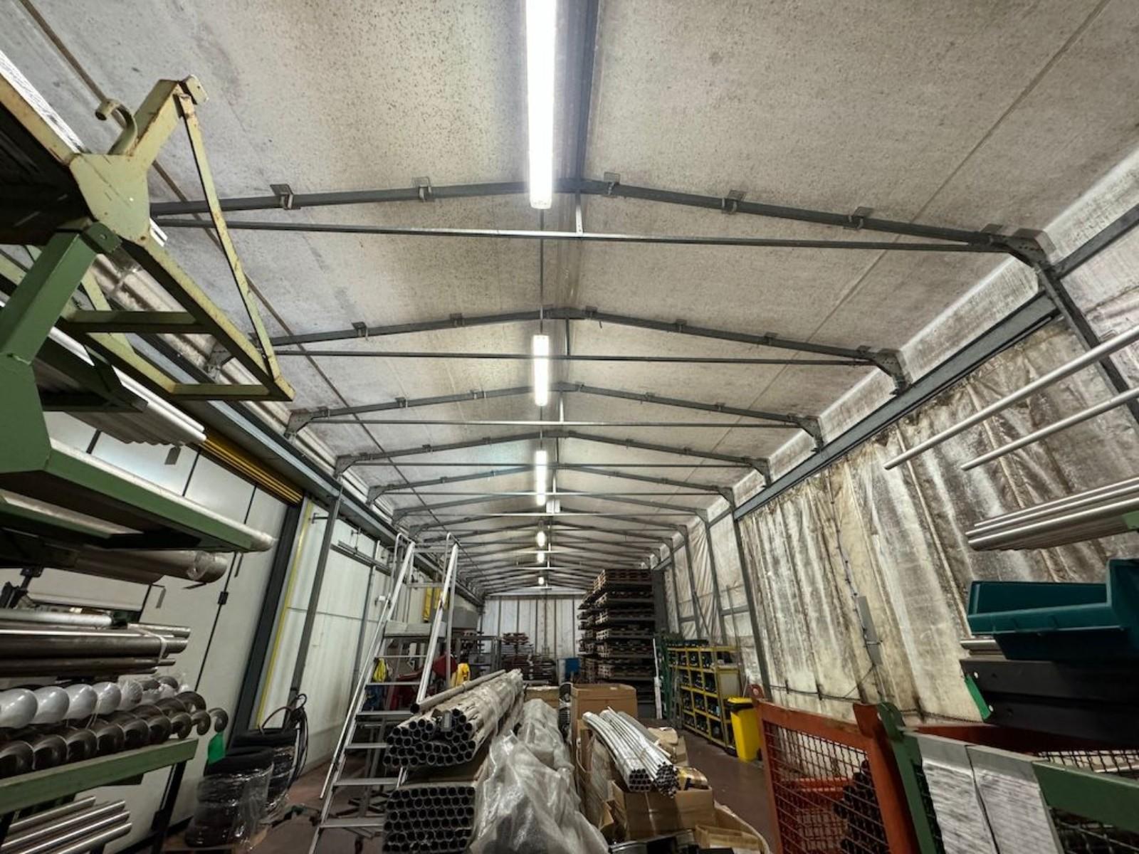 capannone in vendita