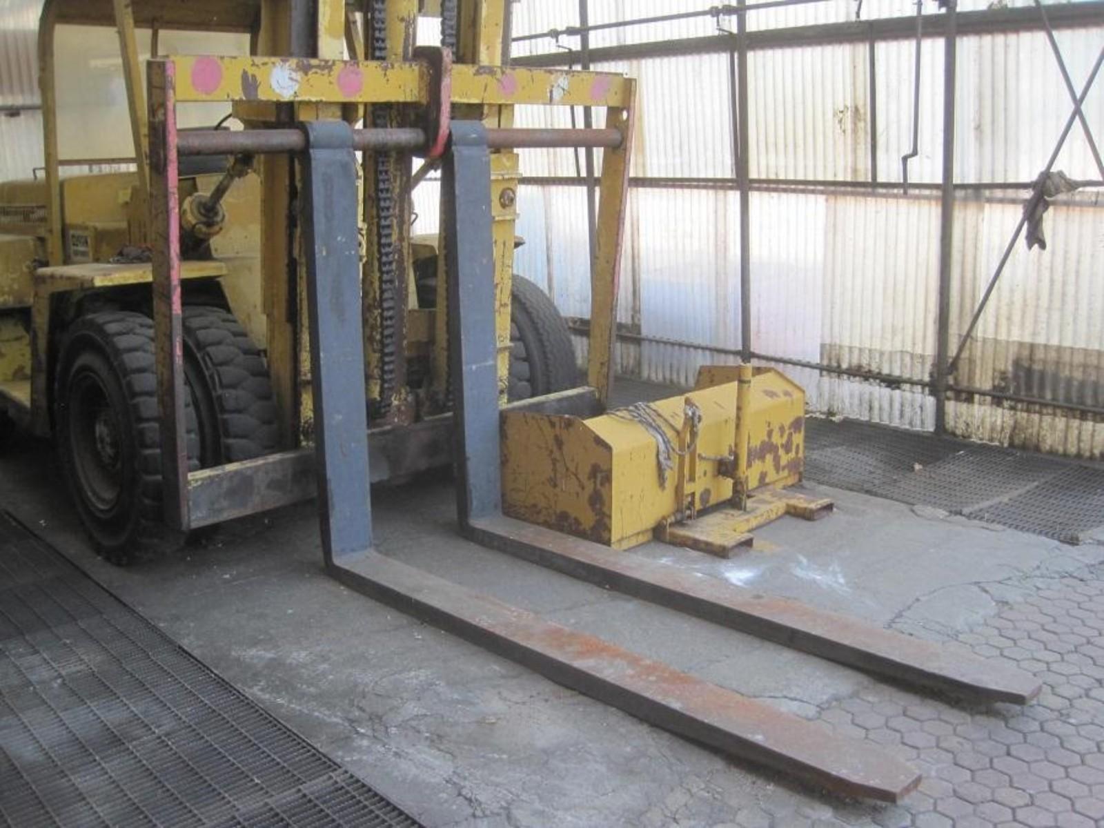 CARRELLO CLARK DCY 250 S