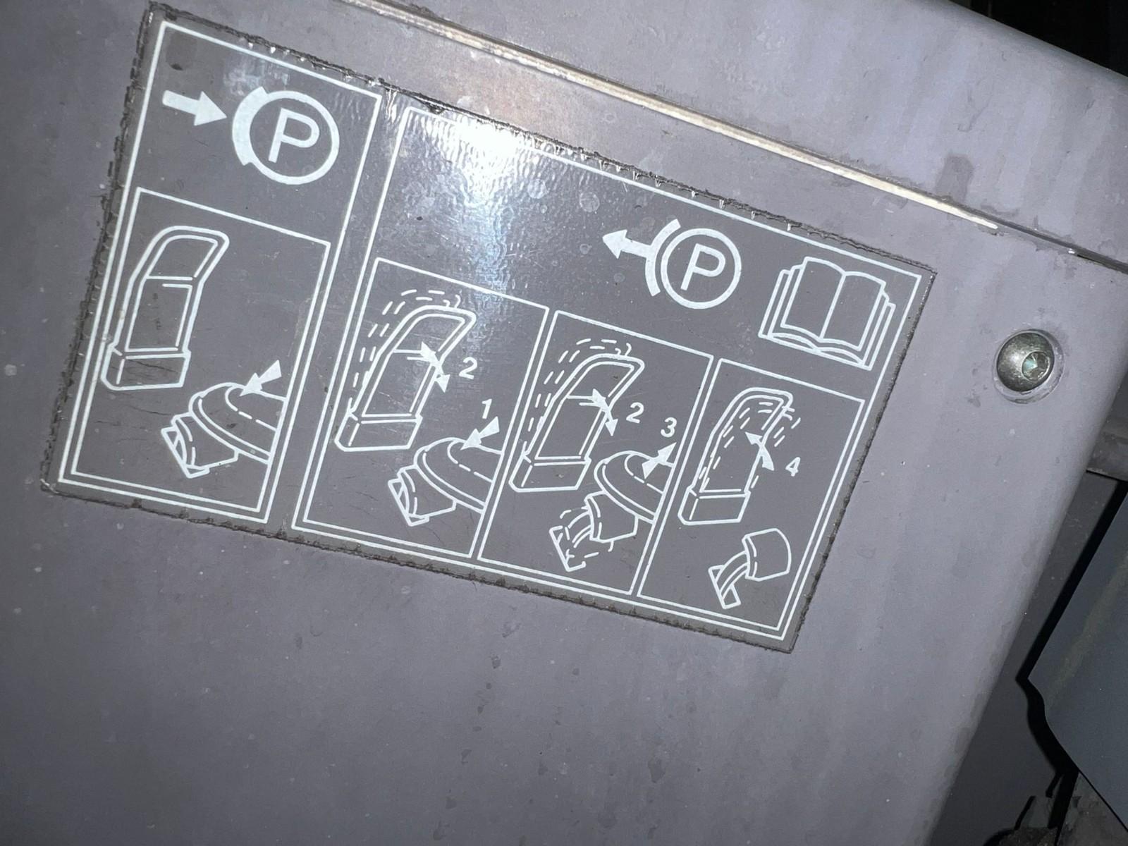 CARRELLO ELEVATORE CESAB  MODELLO BLITZ 250