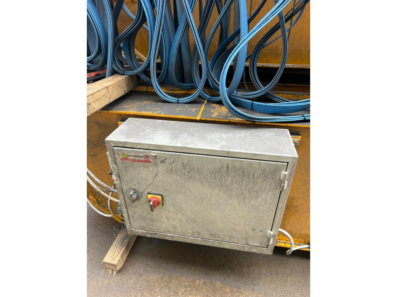 03 CARRIPONTE BITRAVE A CASSONE BONFANTI 5 TON SCARTAMENTO 19280 MM