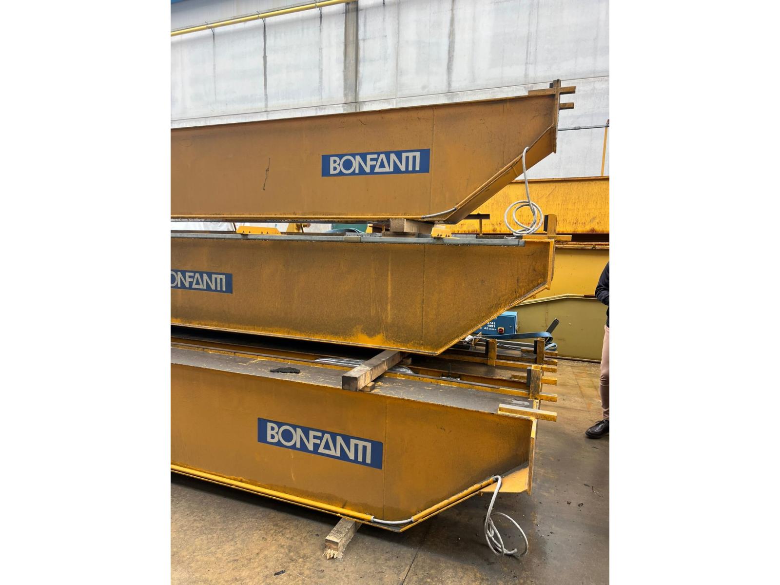 03 CARRIPONTE BITRAVE A CASSONE BONFANTI 5 TON SCARTAMENTO 19280 MM