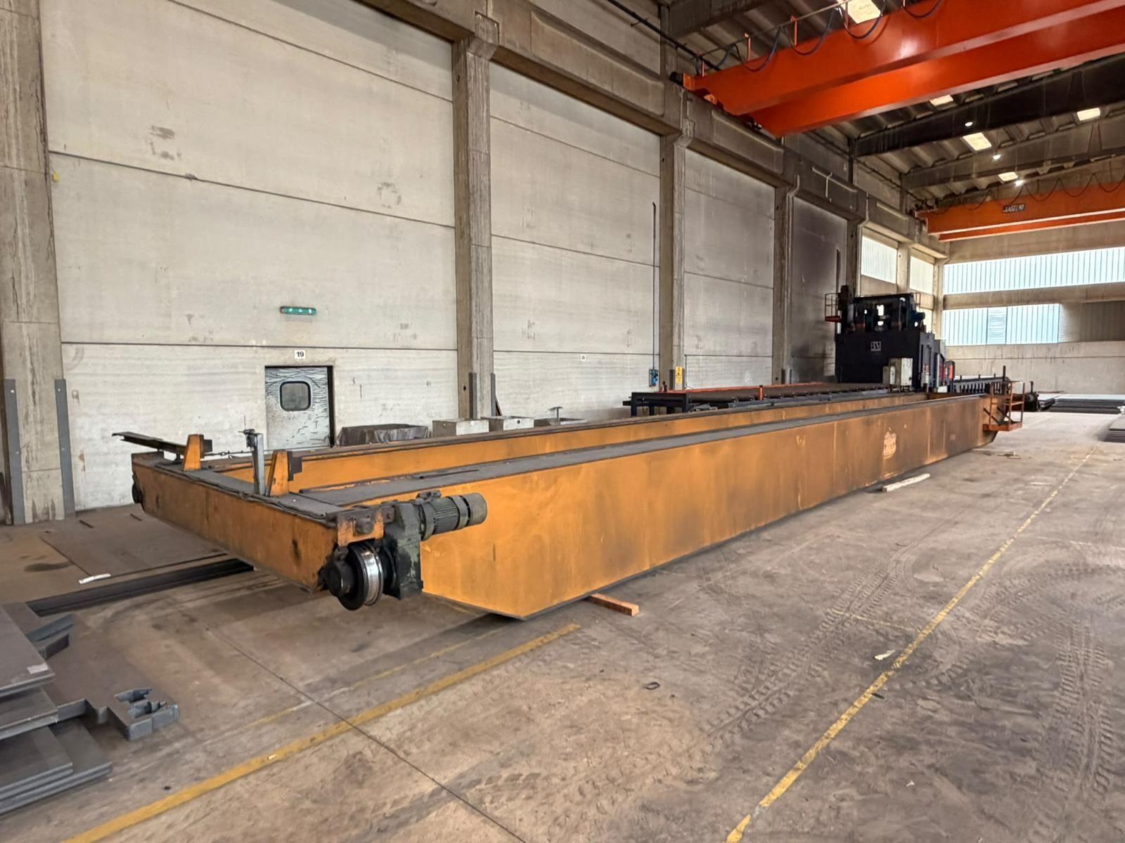 CARROPONTE BITRAVE GUTTER 25 TON SCARTAMENTO 20220 MM