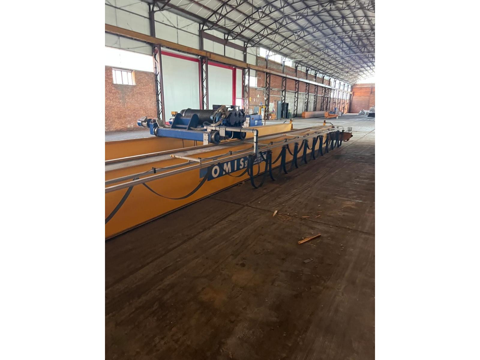 Carroponte omis bitrave 6.3 ton x 15150mm ANNO 2013