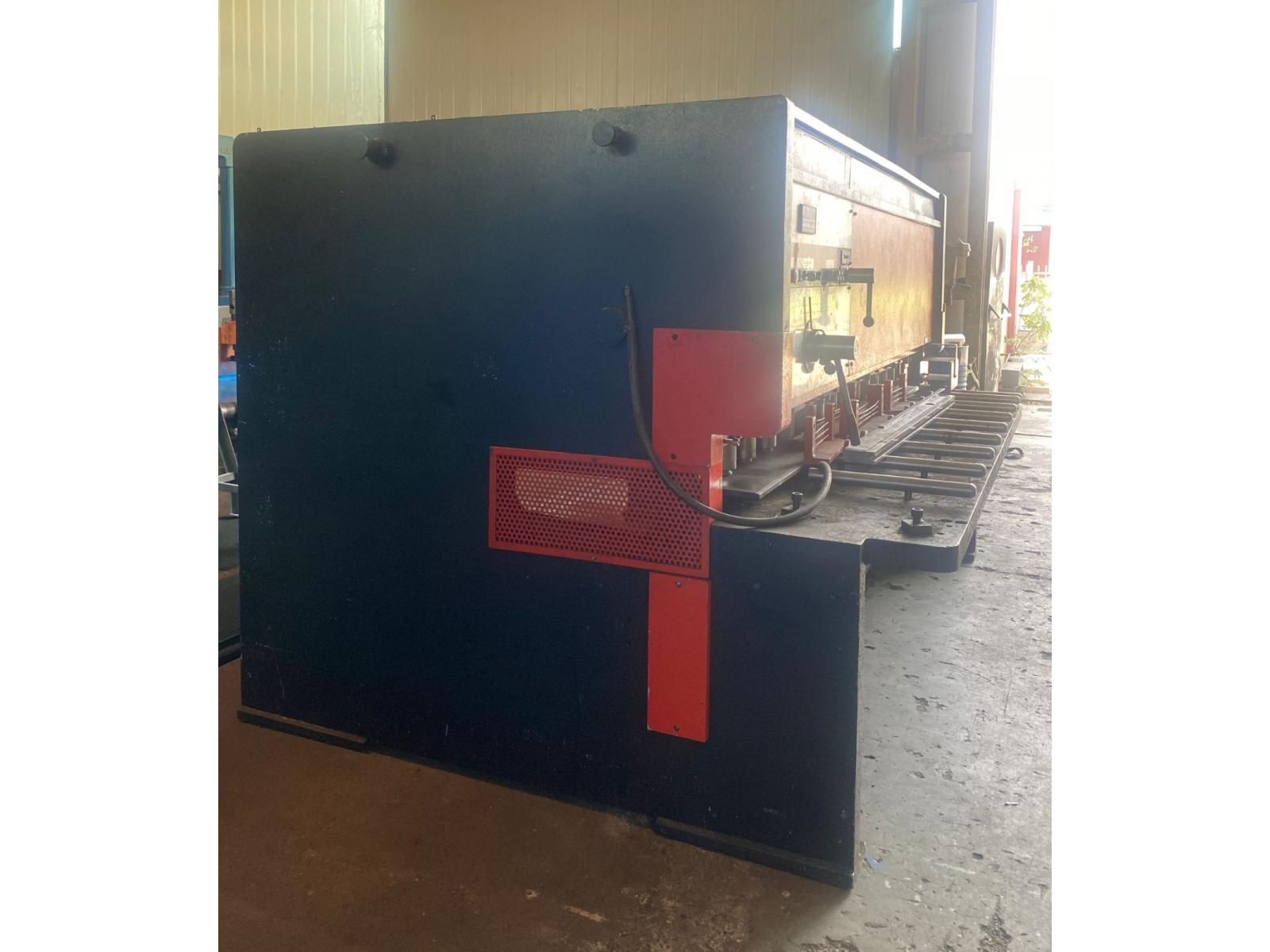 CESOIA IDRAULICA SCHIAVI  2600x12 mm