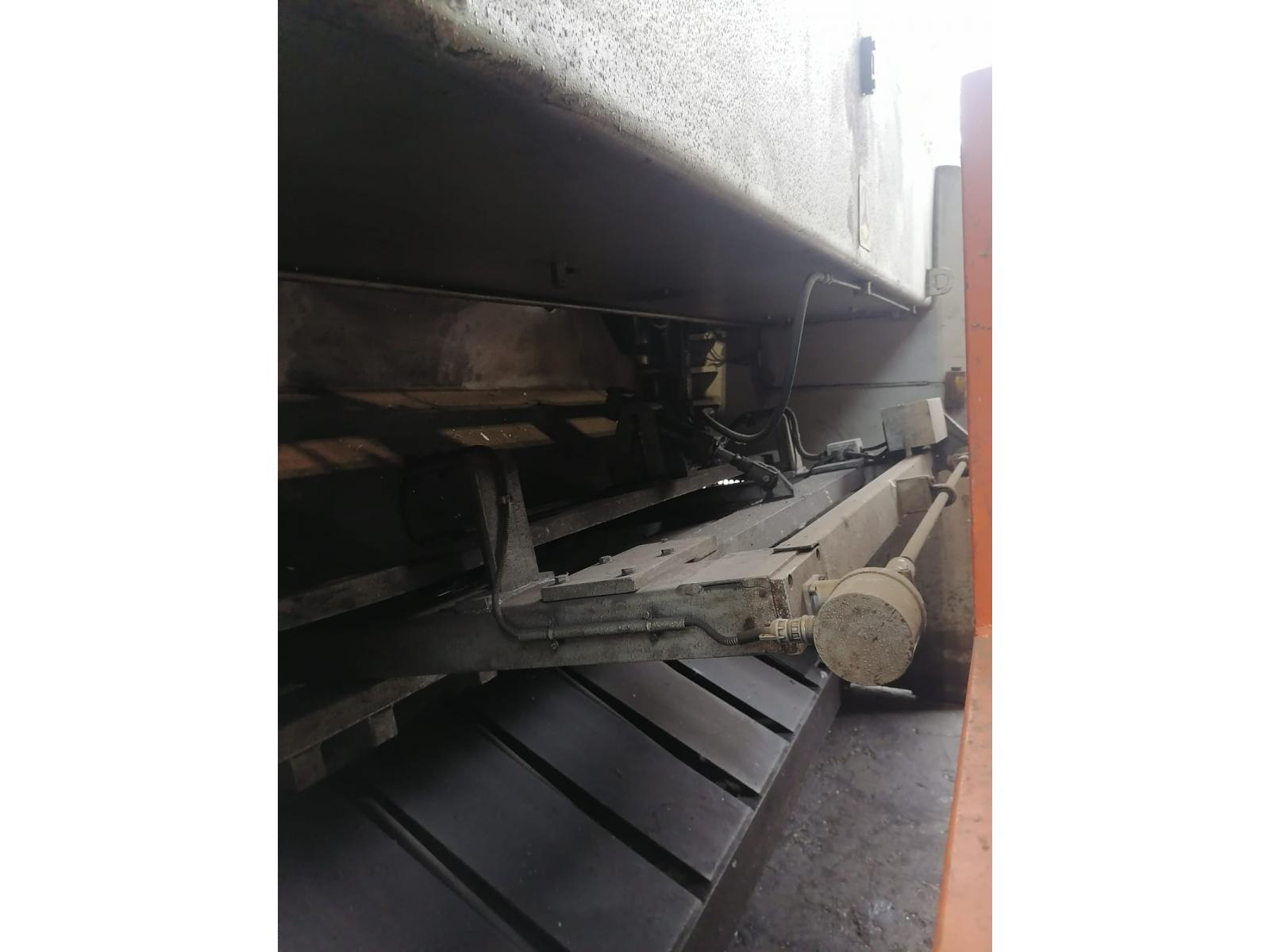 CESOIA NOVASTILMEC DA 3000X16 IDRAULICA