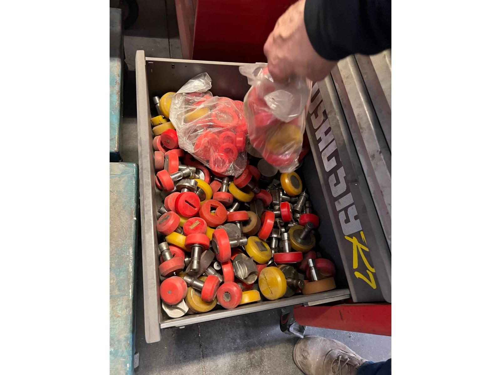 CESOIA PUNZONATRICE IMS HY70 V