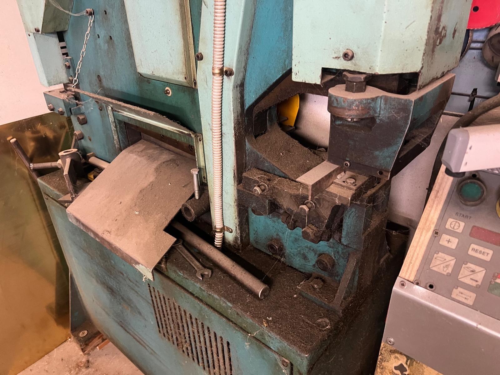 CESOIA PUNZONATRICE IMS HY70 V