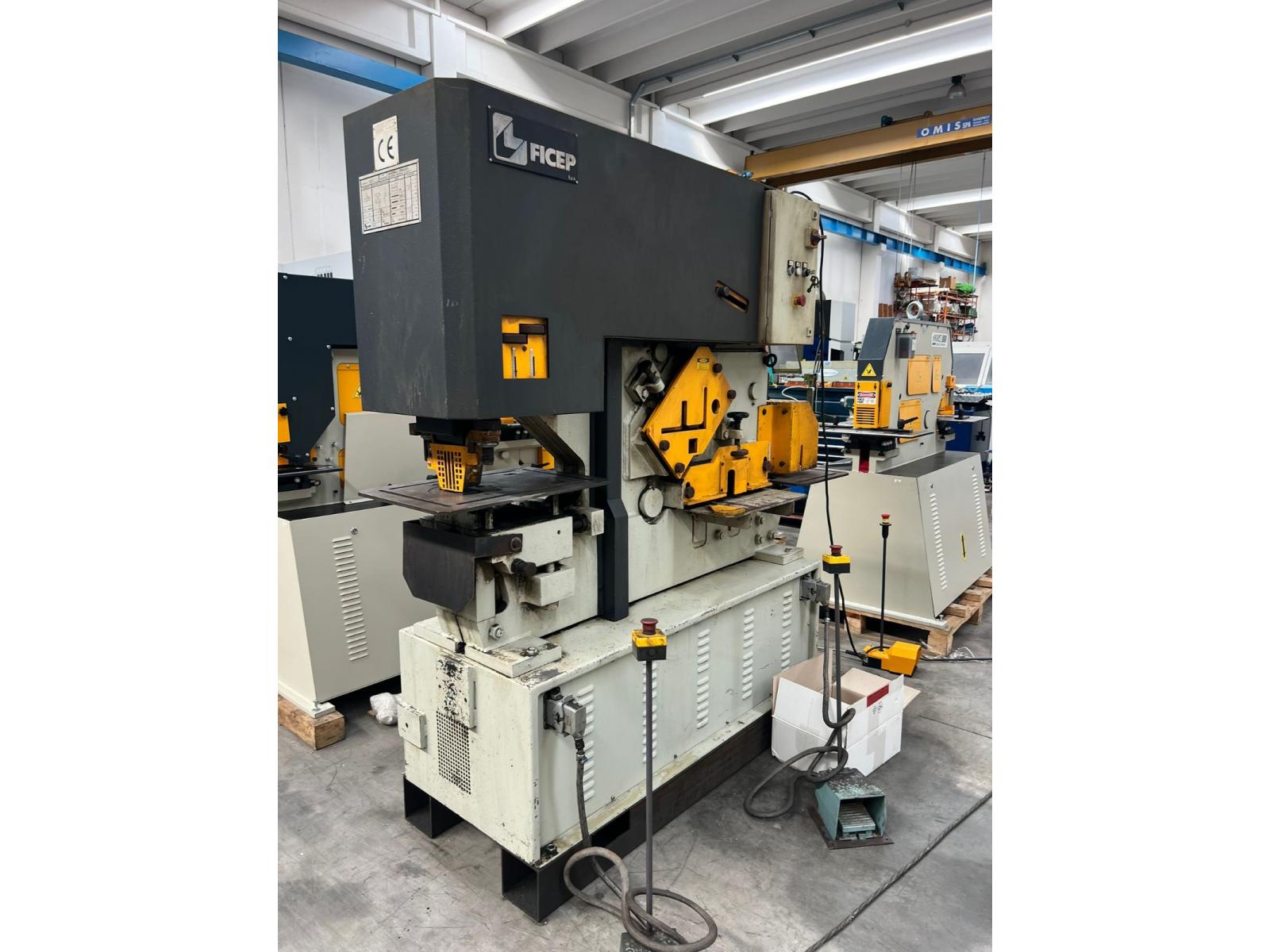 CESOIA PUNZONATRICE UNIVERSALE FICEP 805 N