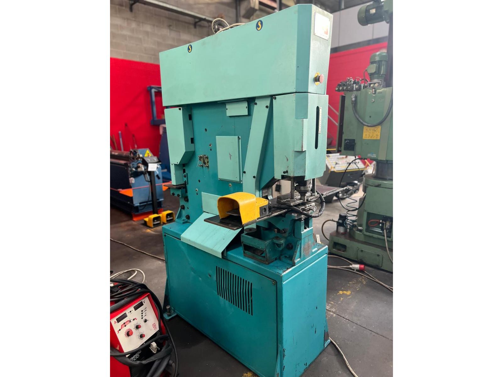 CESOIA PUNZONATRICE UNIVERSALE IDRAULICA IMS HY 70V