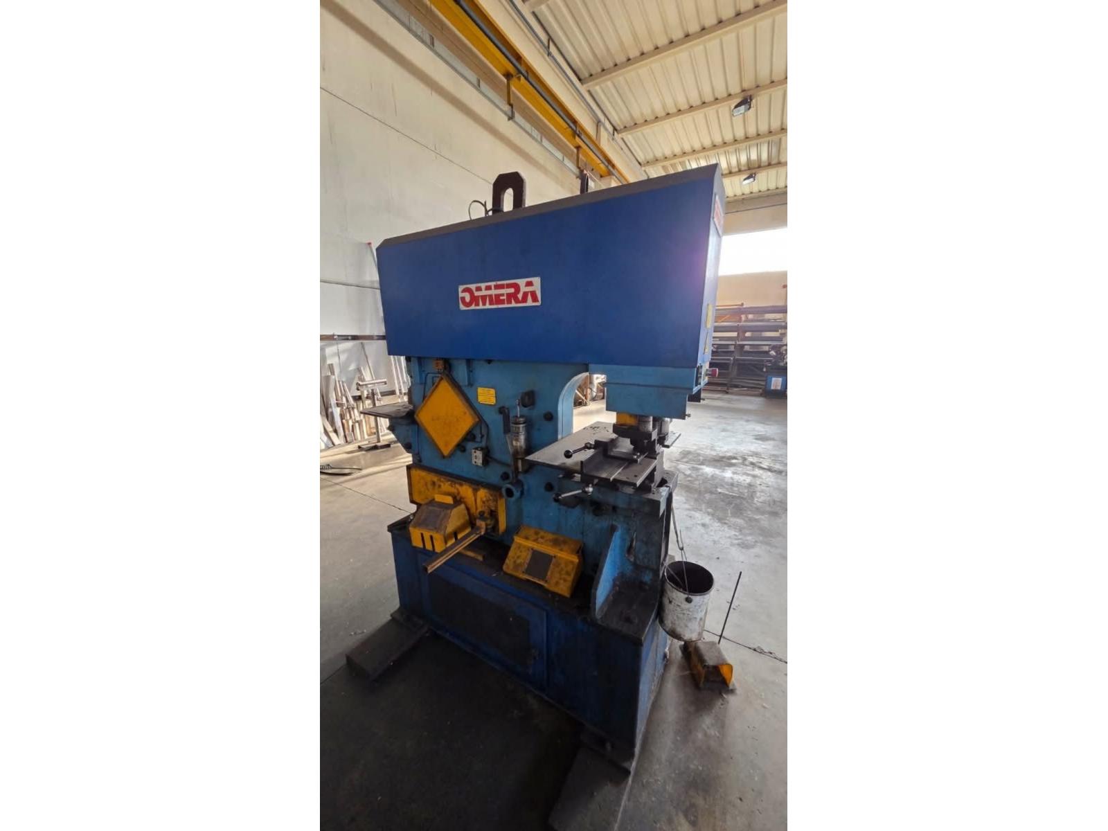 Cesoia punzonatrice universale OMERA 80 TON
