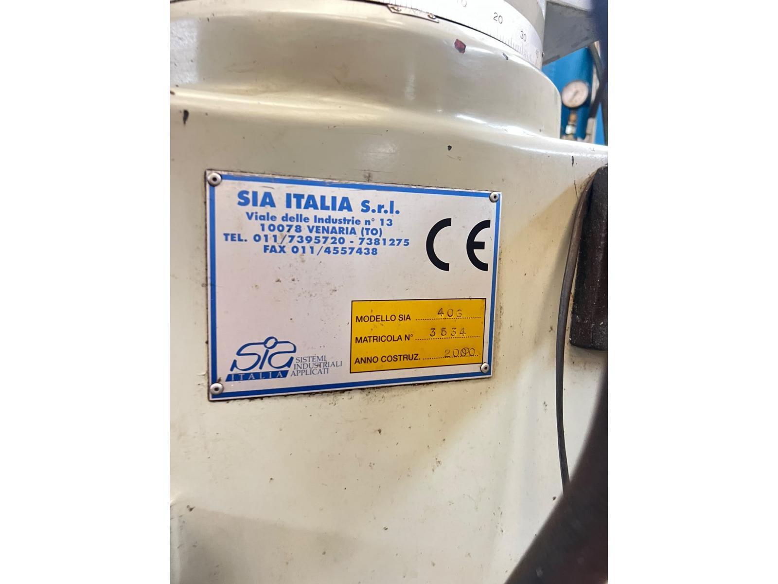 FRESATRICE VERTICALE A ROTELLA