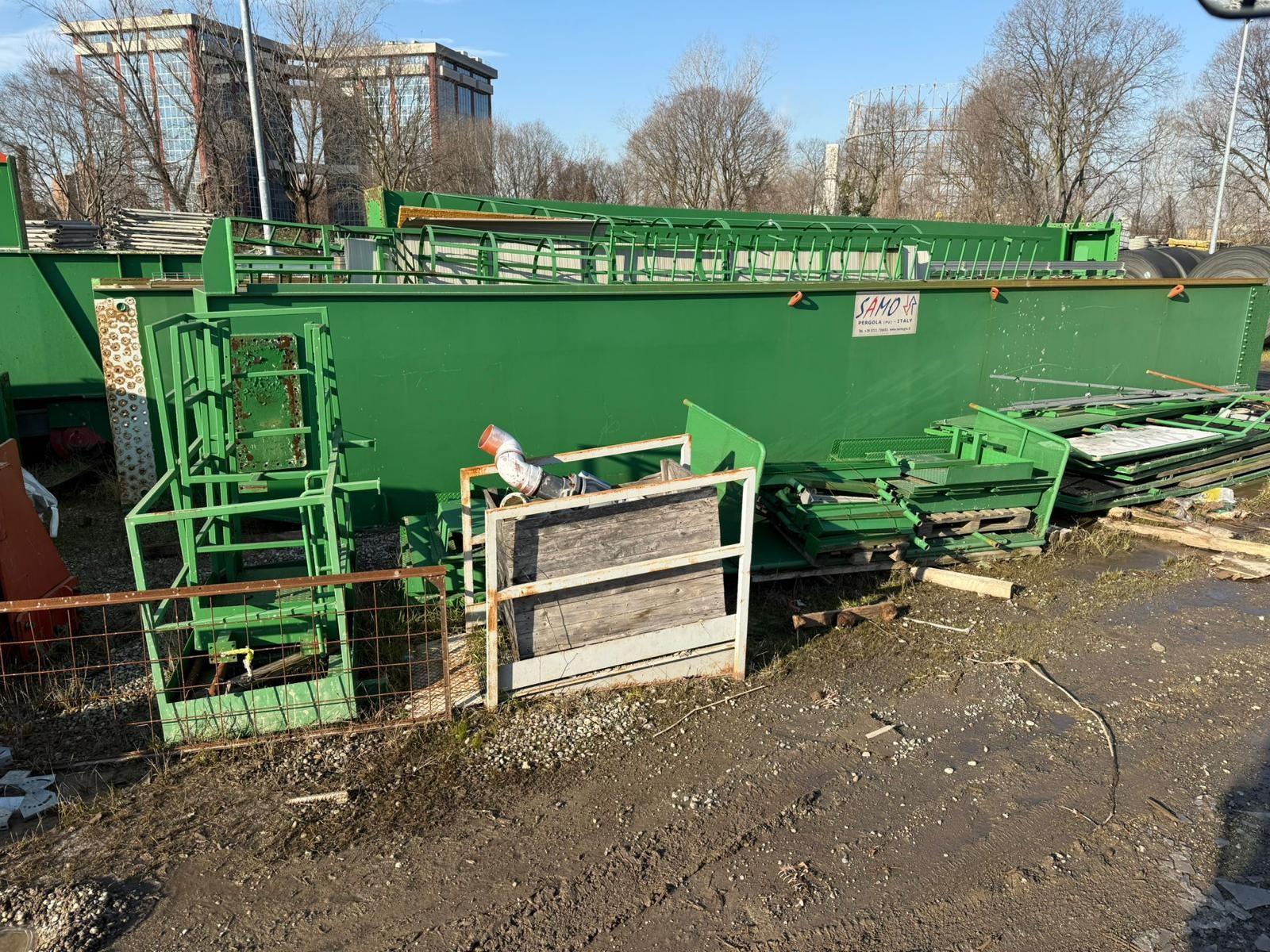 GRU A CAVALETTO SAMO 160 TON SCARTAMENTO 25600 MM