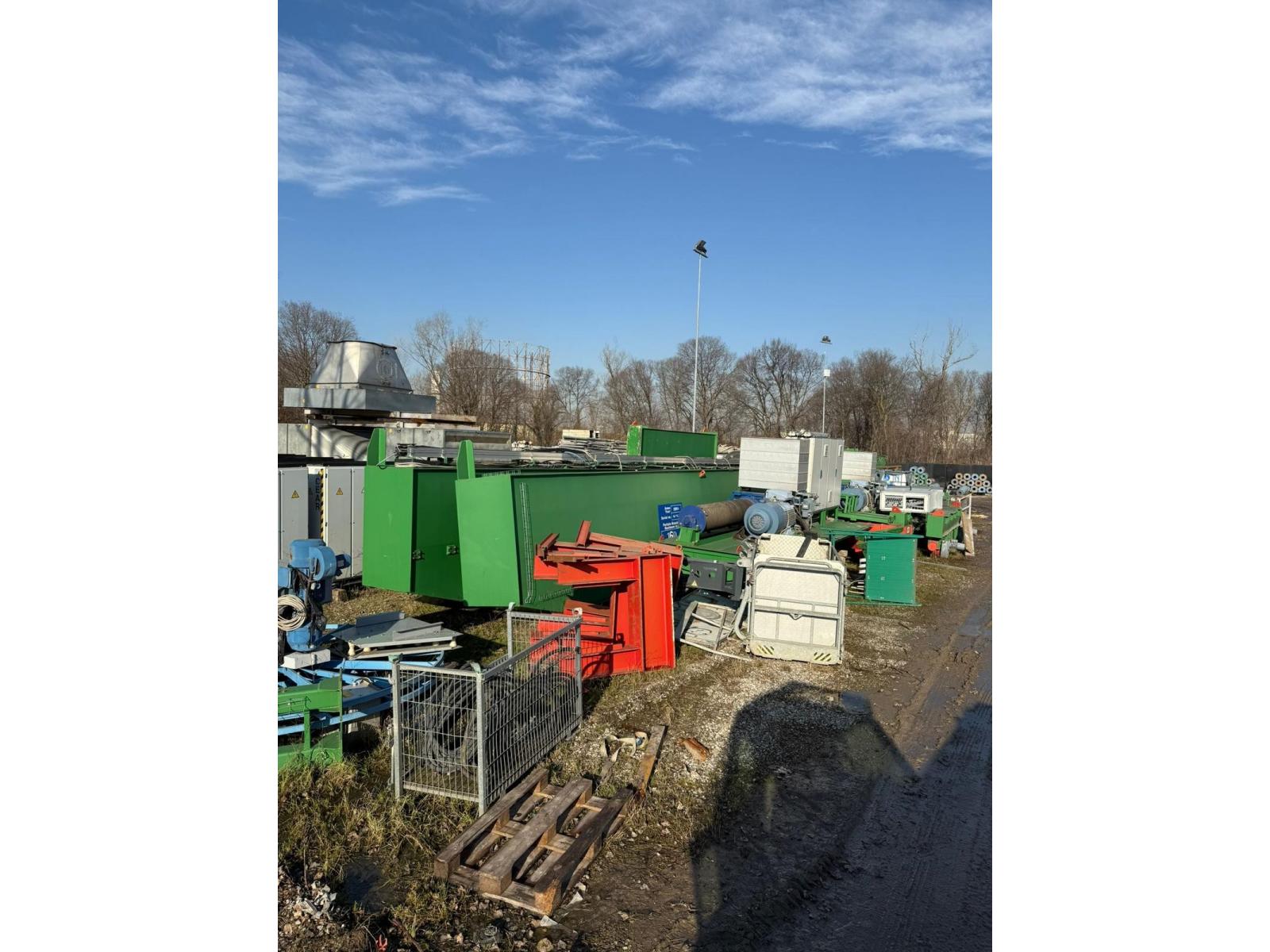 GRU A CAVALETTO SAMO 160 TON SCARTAMENTO 25600 MM