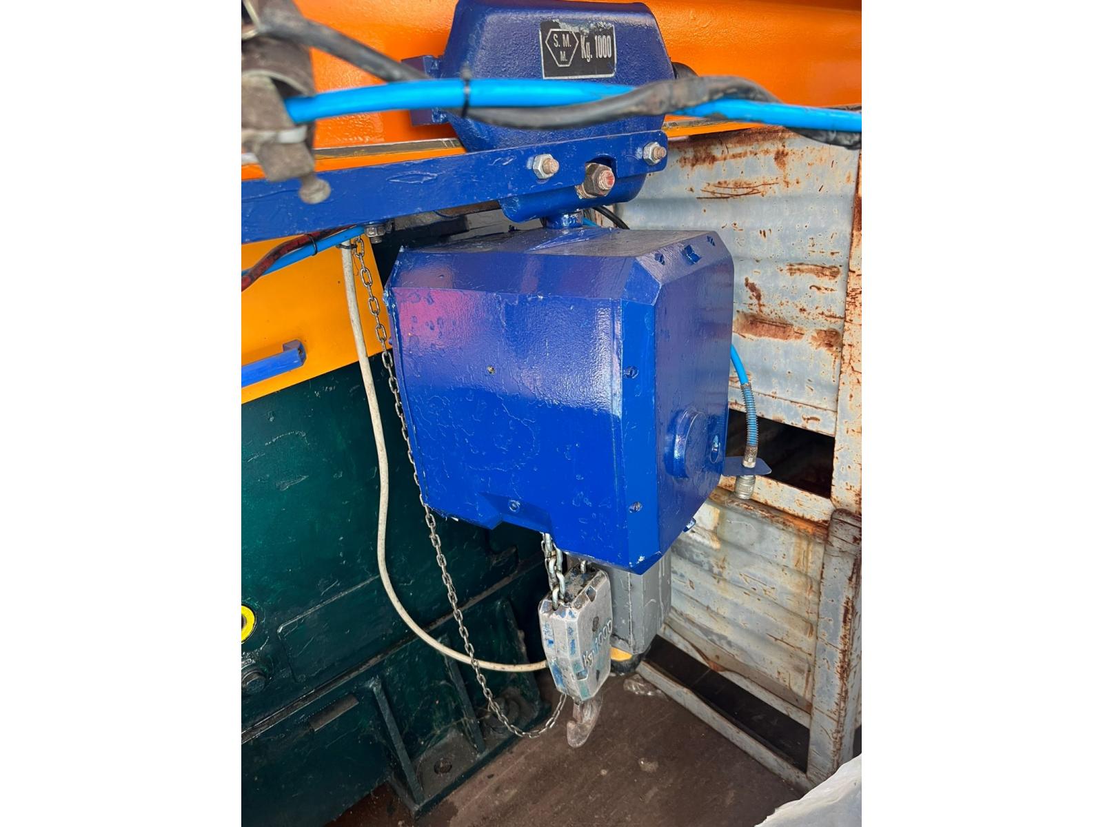 GRU A COLONNA 1000 KG 4000 X  4000MM