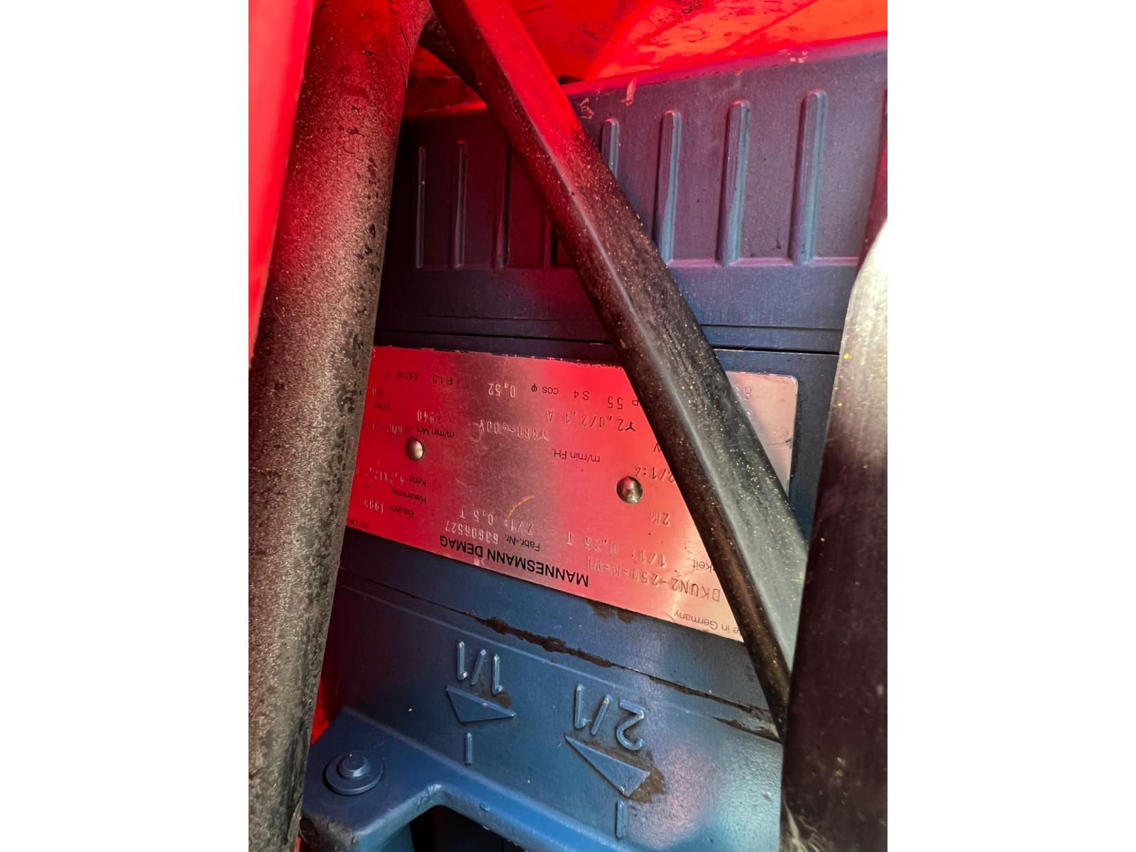 GRU A COLONNA 500 kg 4000 x  4000mm