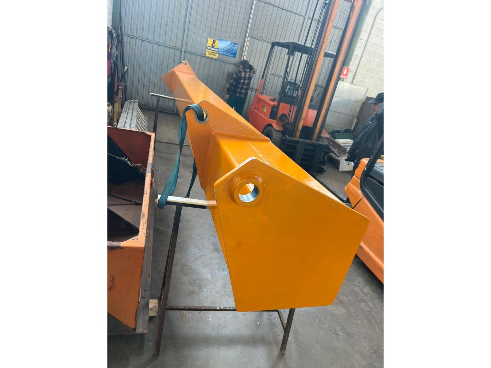 GRU A COLONNA 500 kg 4000 x  4000mm