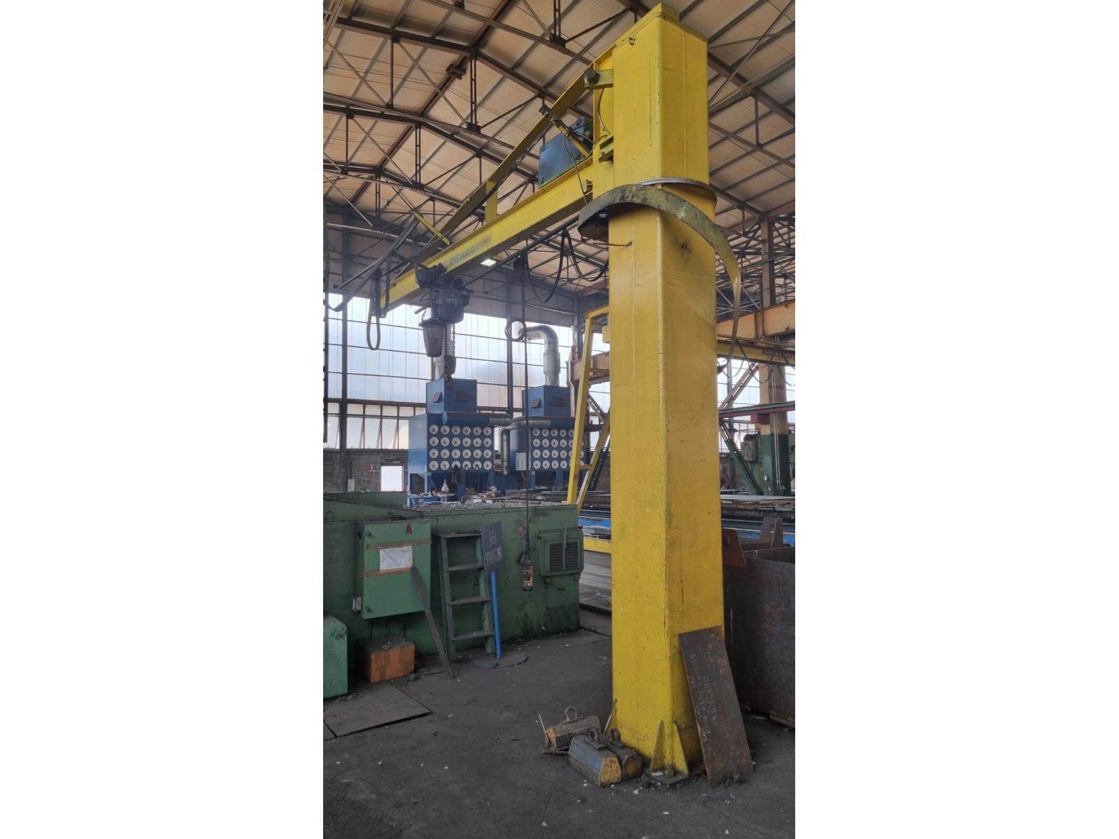 GRU A COLONNA DEMAG €2500