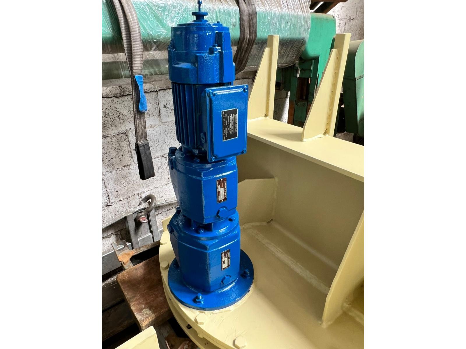 Gru a colonna elephant 1000 kg €1600