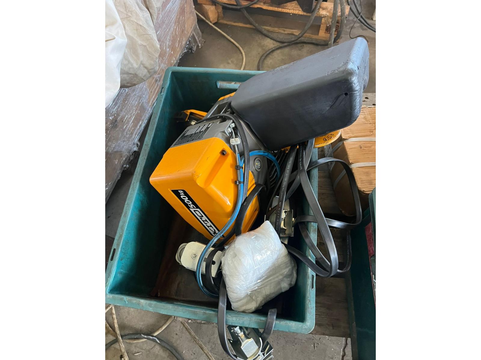 GRU A COLONNA MARCA IOMINI PORTATA 500KG