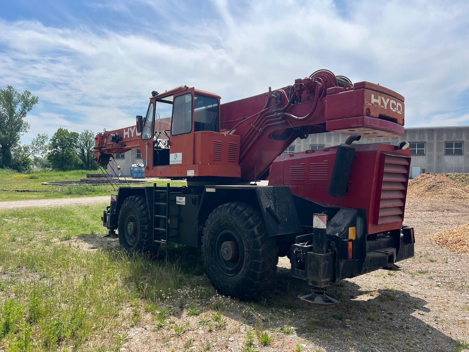 GRU HYCO RT 121 PORTATA 28 TON