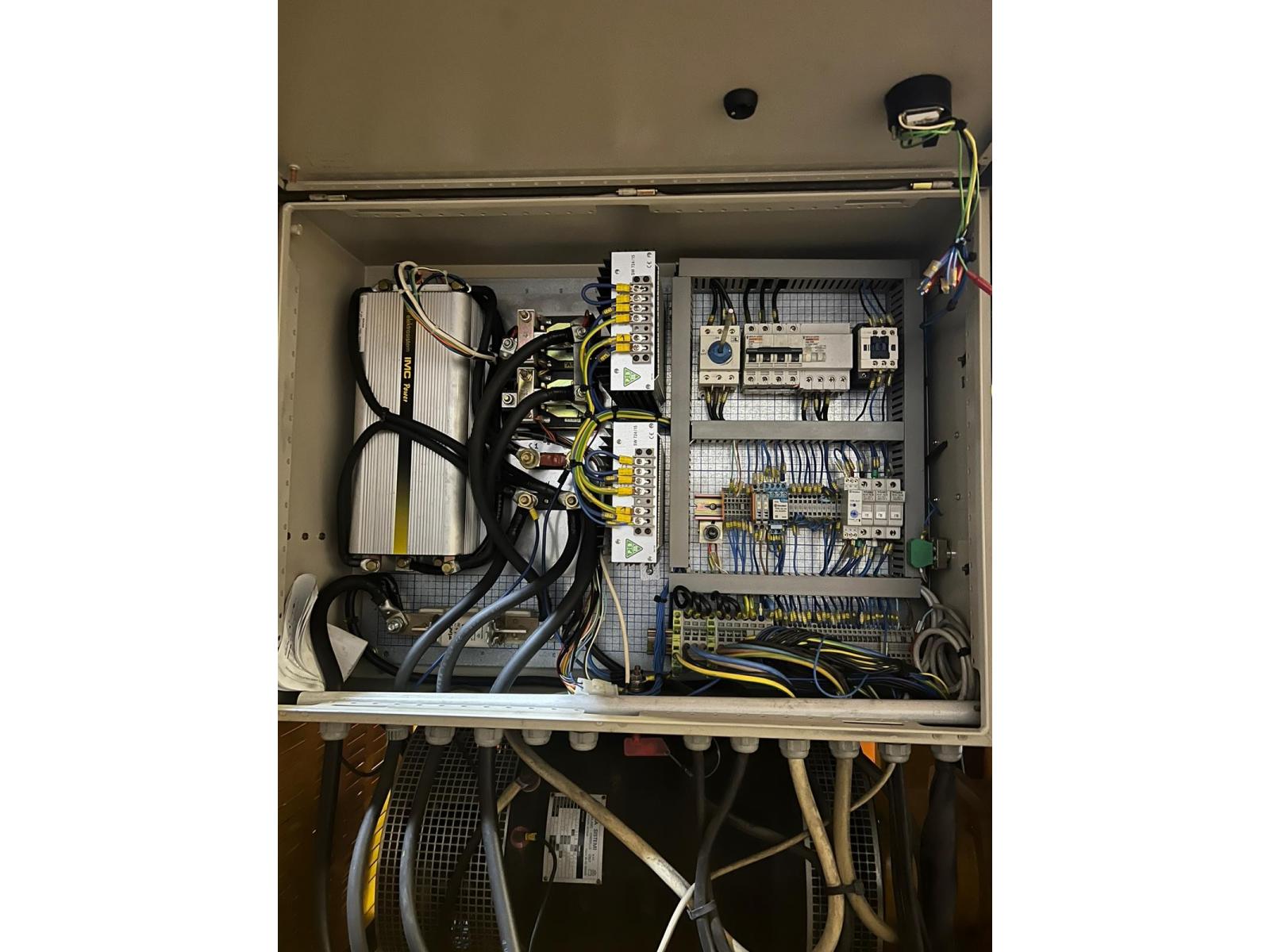 GRU A PORTALE CAVALIERE  TON. 2.5 + 2.5  MT 16.116