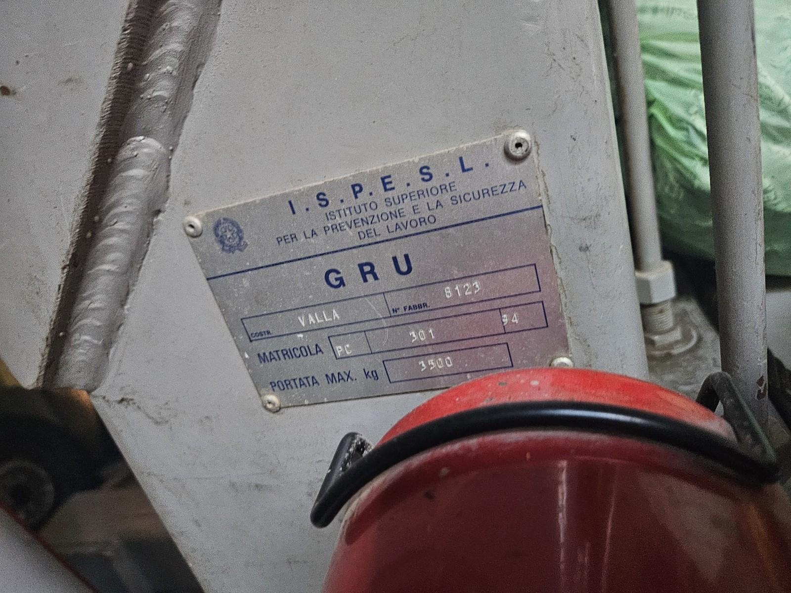 GRU VALLA PORTATA 3500 KG