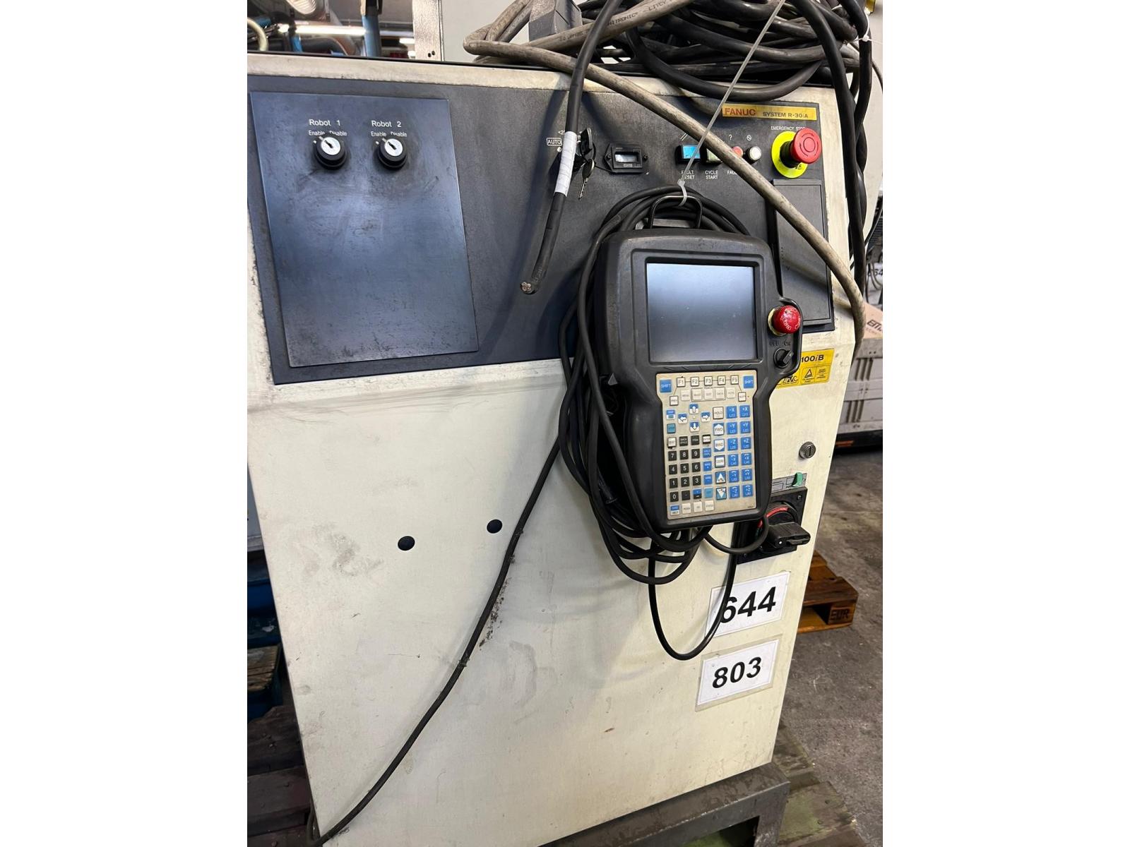 IMPIANTO DUAL ARM CON ROBOT FANIC