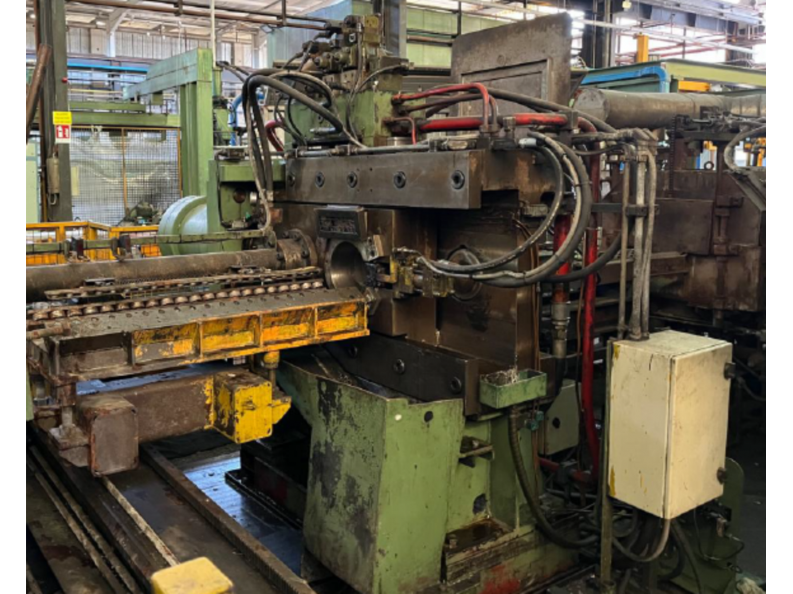 IMPIANTO DI ESTRUSIONE ALLUMINIO