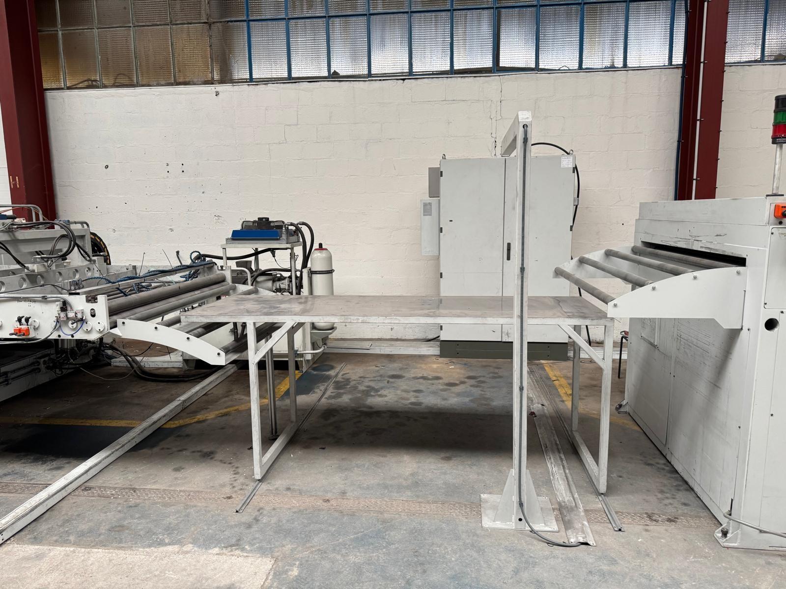 LINEA DI PUNZONATURA DALCOS PER CARTELLI STRADALI