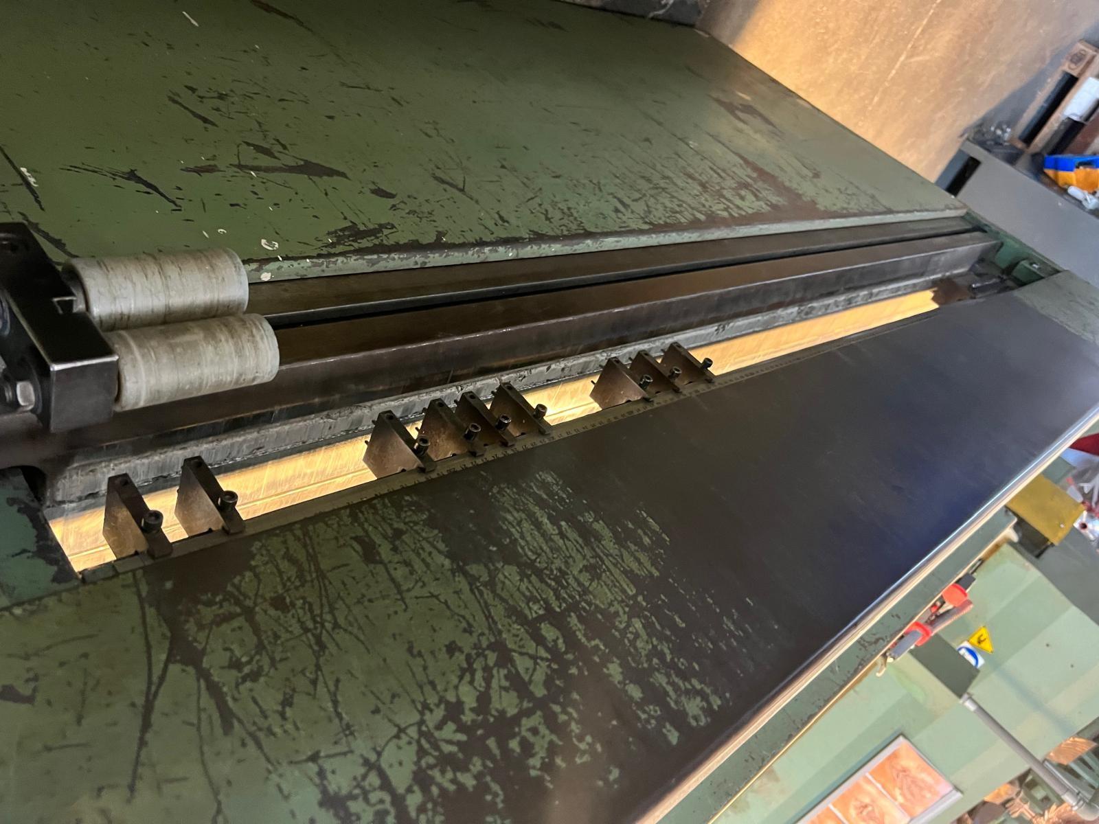 LINEA DI TAGLIO BELGIUS