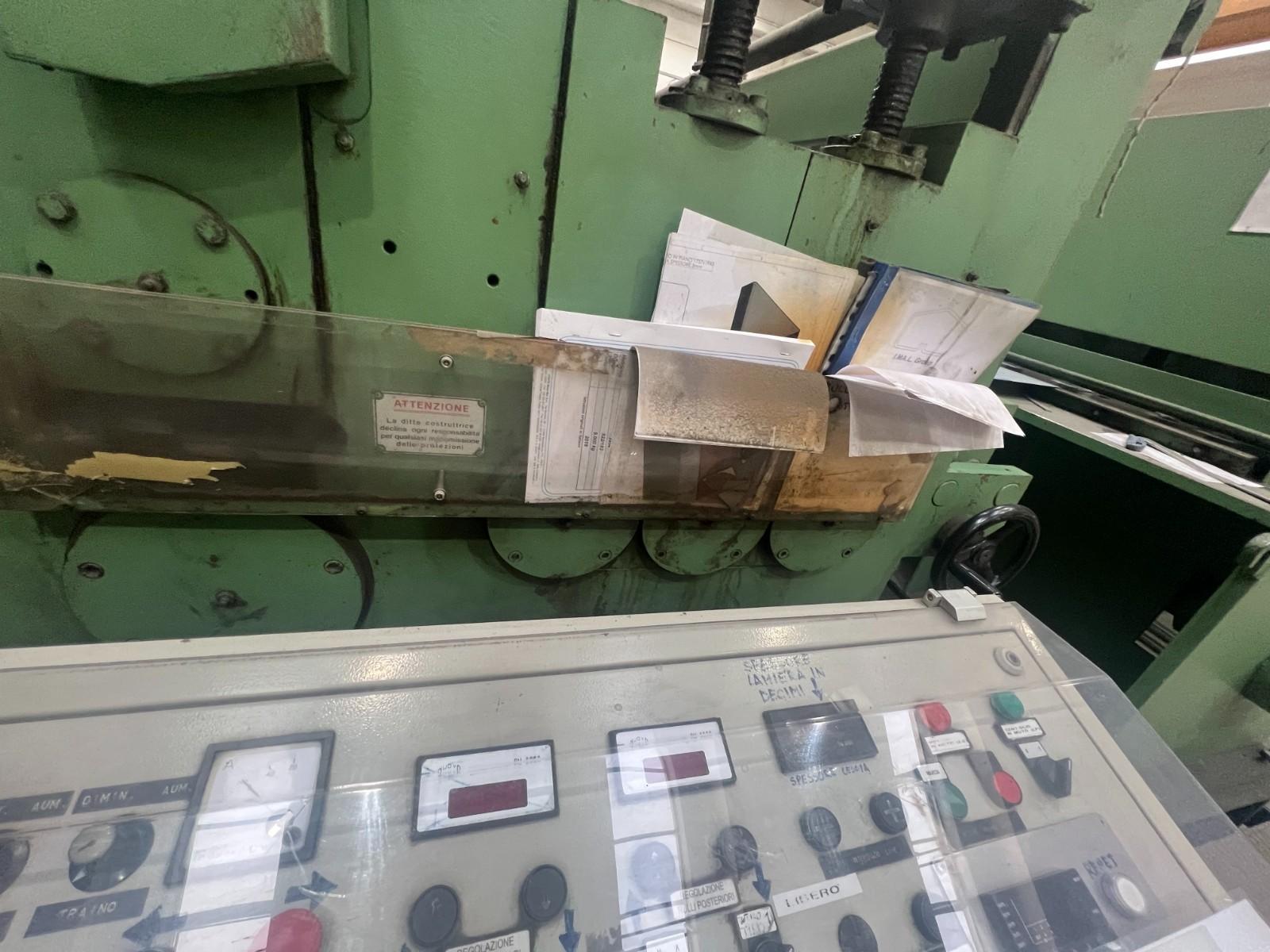 Linea di  taglio in fogli Imal 2000 x 7  ANNO 07--2000  Ottime condizioni.