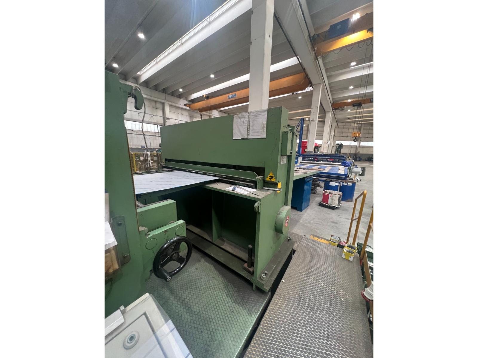 Linea di  taglio in fogli Imal 2000 x 7  ANNO 07--2000  Ottime condizioni.