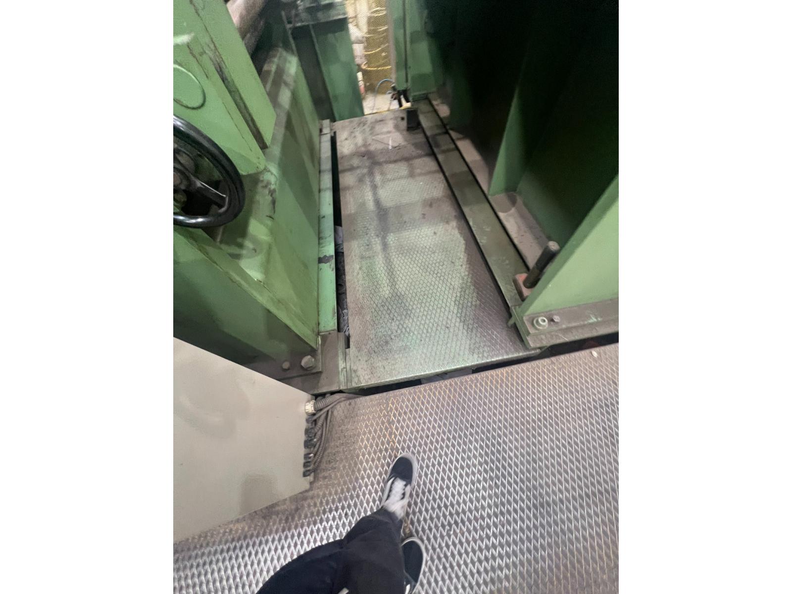 Linea di  taglio in fogli Imal 2000 x 7  ANNO 07--2000  Ottime condizioni.