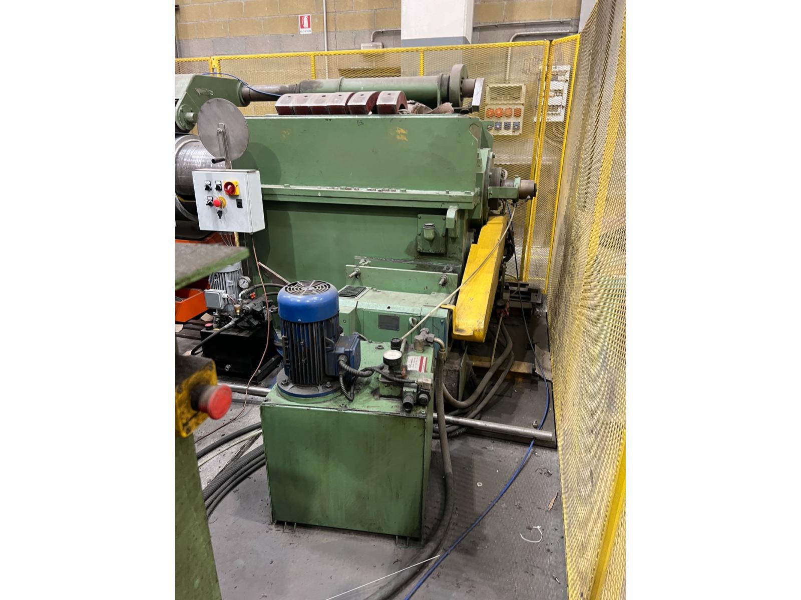 Linea di  taglio in fogli Imal 2000 x 7  ANNO 07--2000  Ottime condizioni.