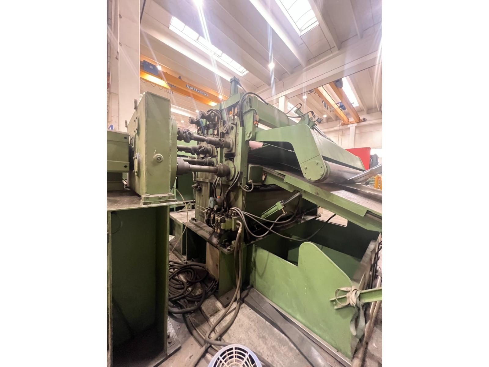 Linea di  taglio in fogli Imal 2000 x 7  ANNO 07--2000  Ottime condizioni.