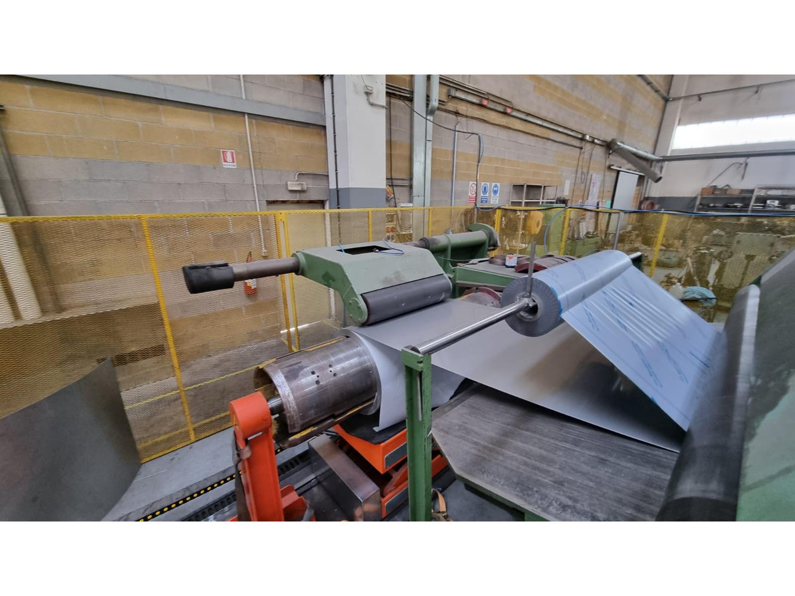 Linea di  taglio in fogli Imal 2000 x 7  ANNO 07--2000  Ottime condizioni.