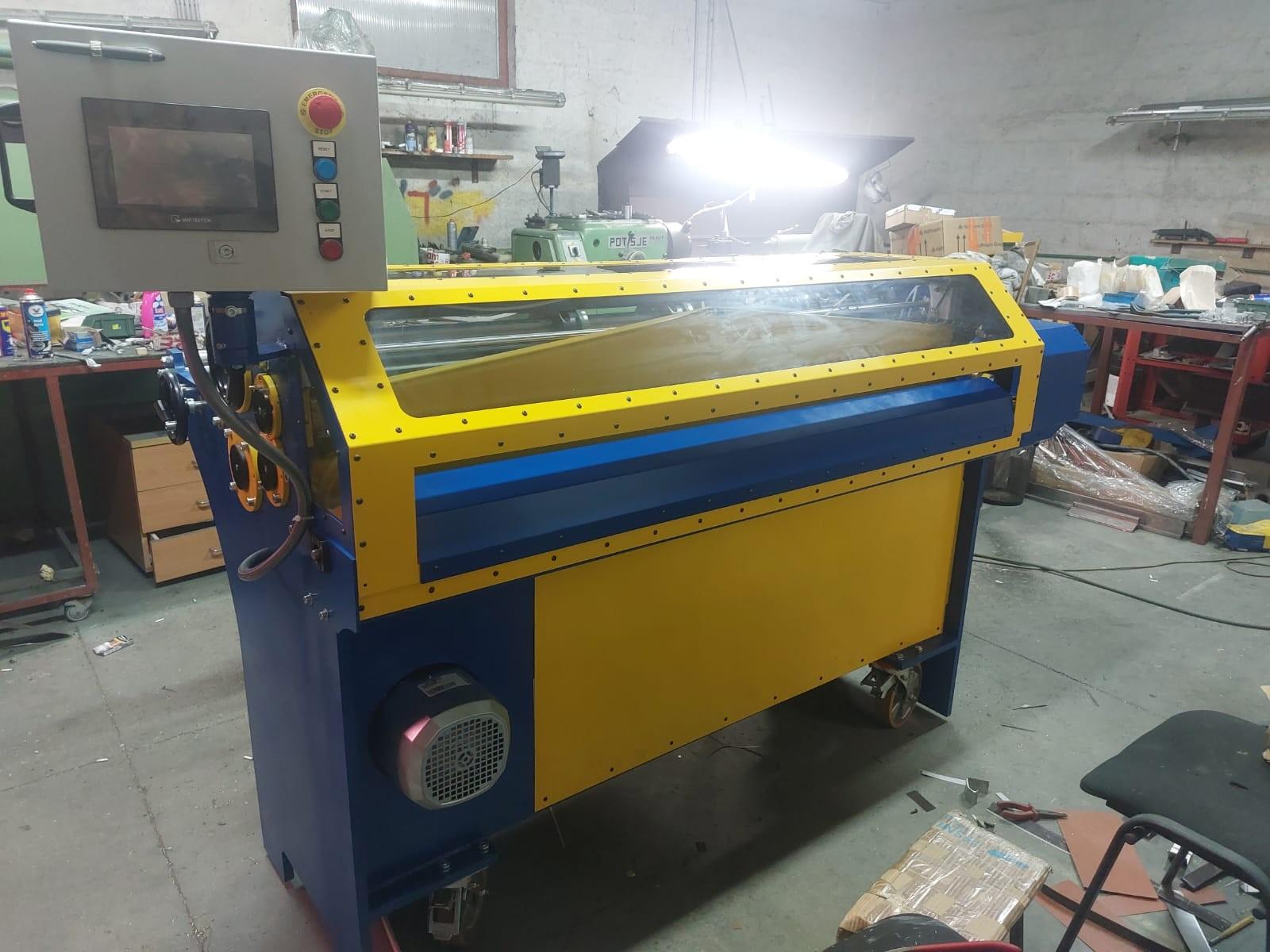 LINEA DI TAGLIO TAGLIASTRISCE