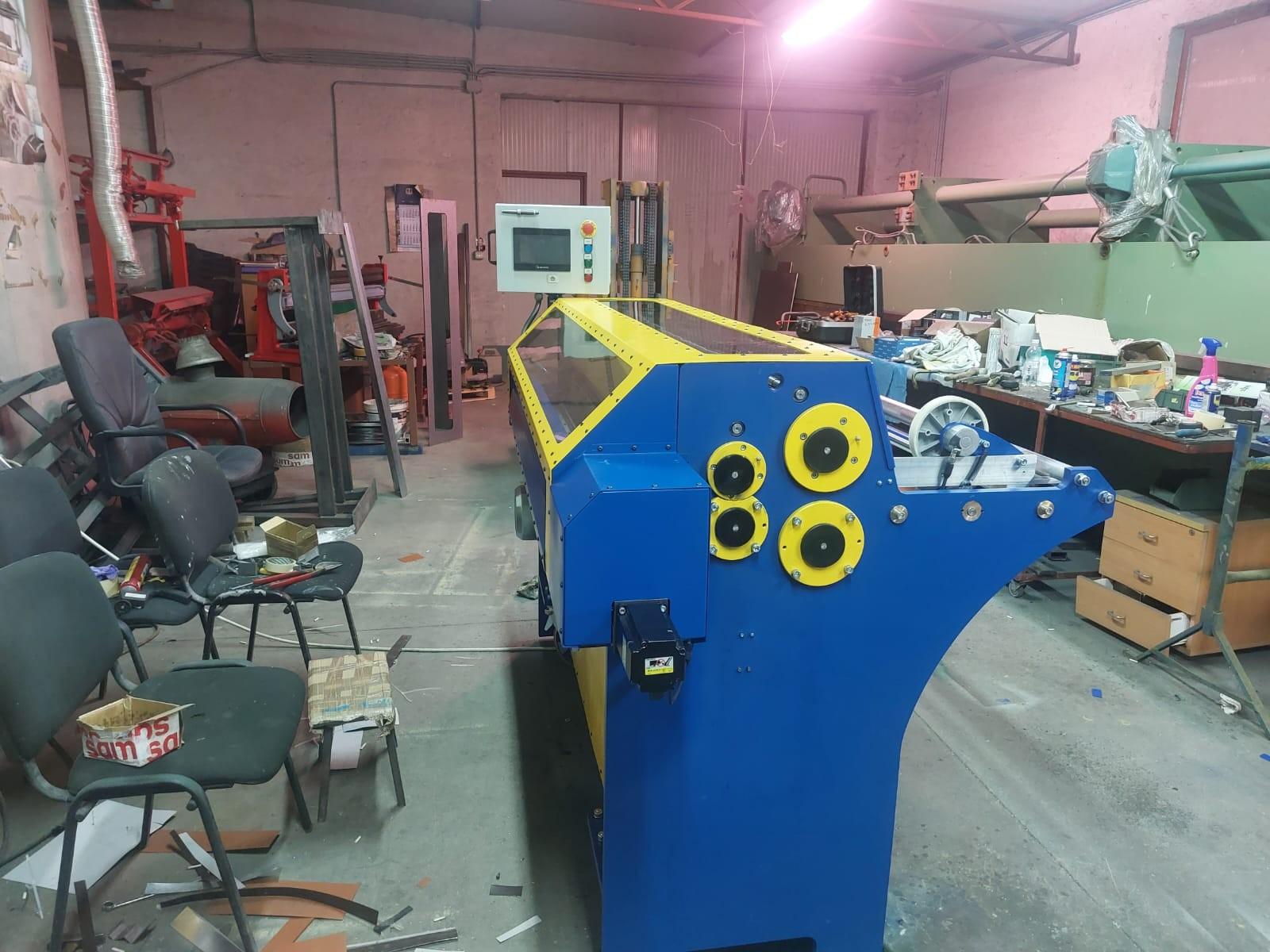 LINEA DI TAGLIO TAGLIASTRISCE