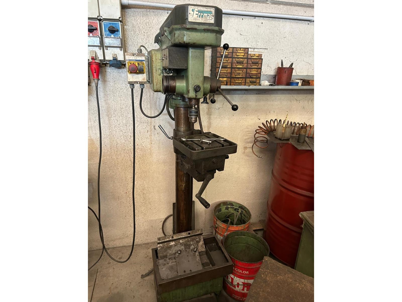 LIQUIDAZIONE OFFICINA MECCANICA