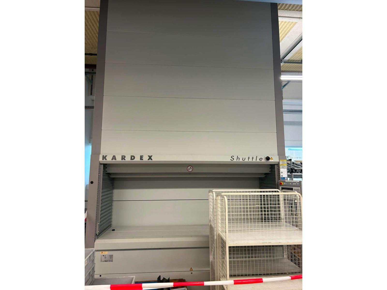 5 magazzini verticali automatici Kardex Shuttle,