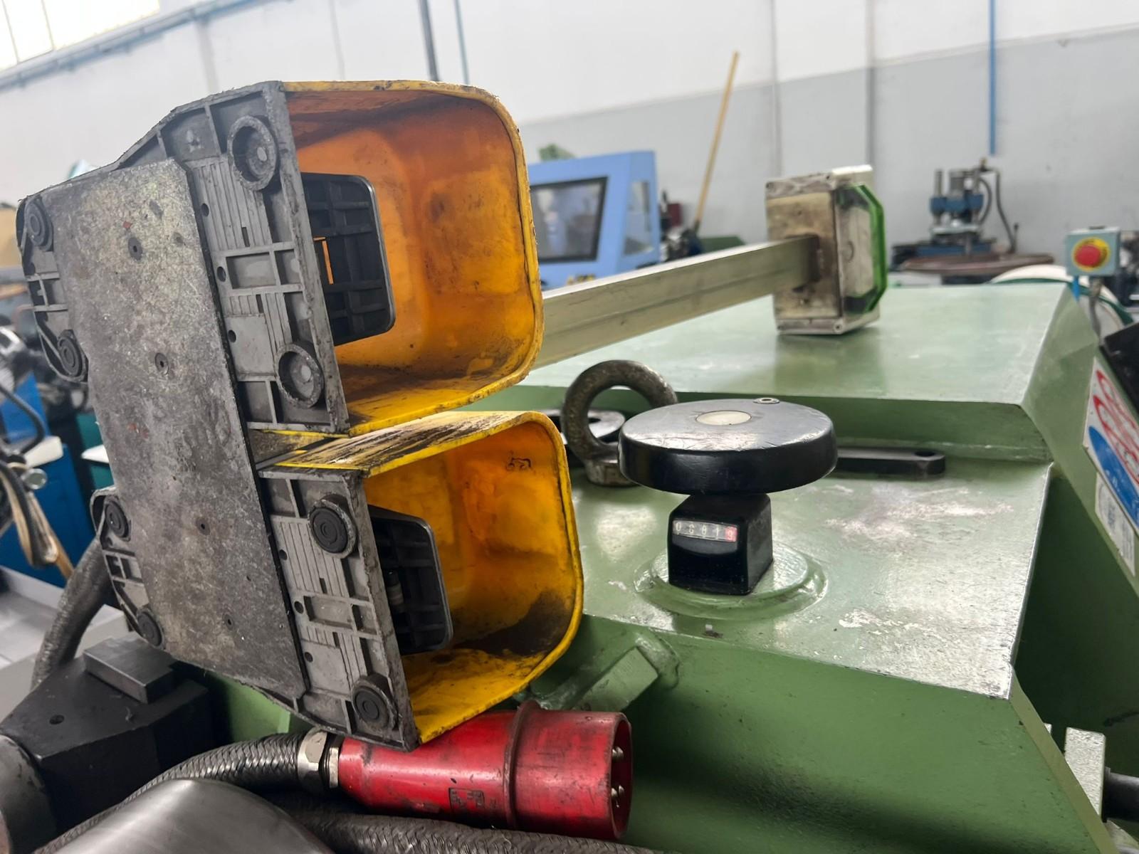 PIEGAPROFILATI COMAC 305 PH