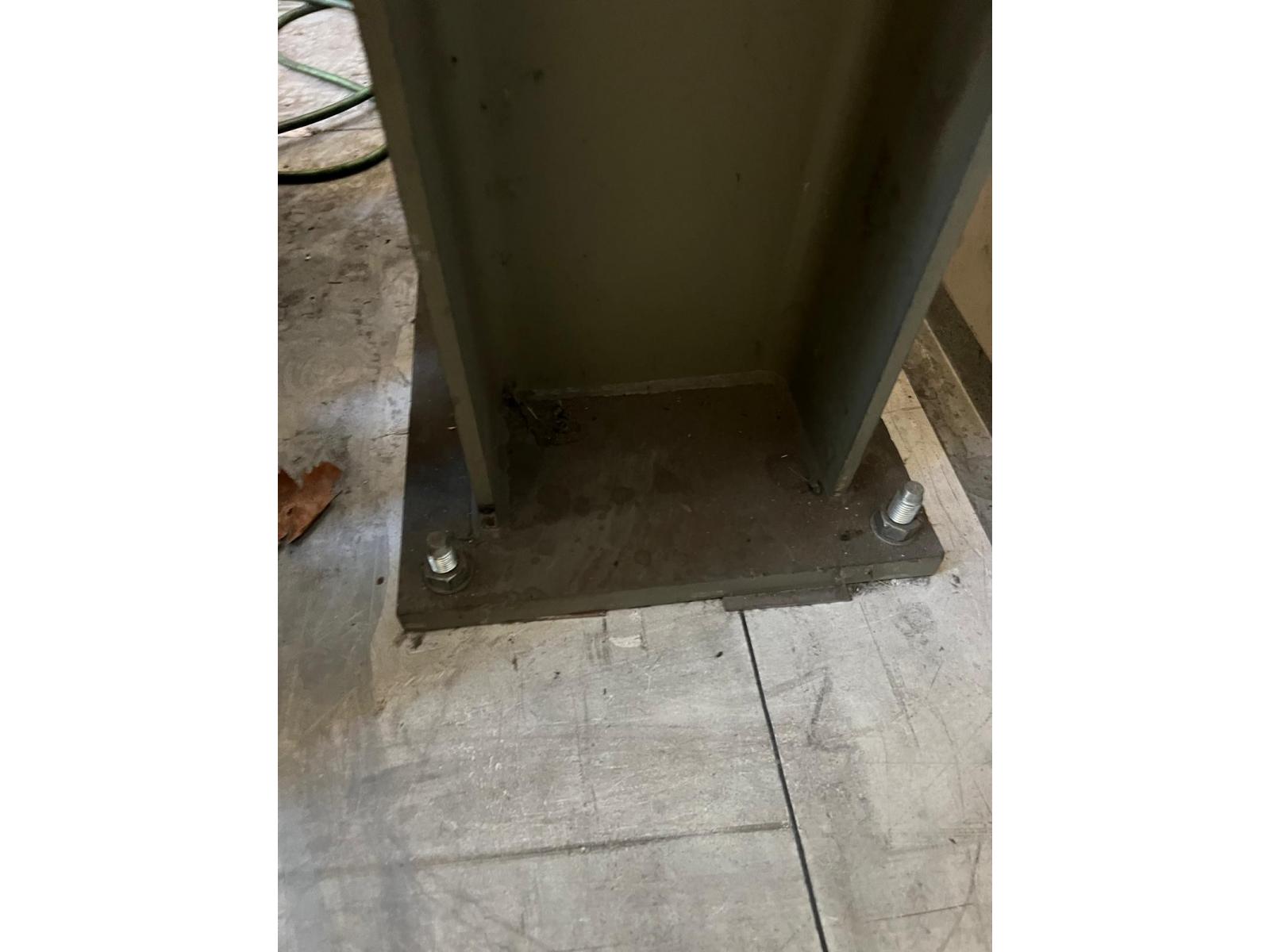 NR 14 PILASTRI 6150 H mm PORTATA 20 ton