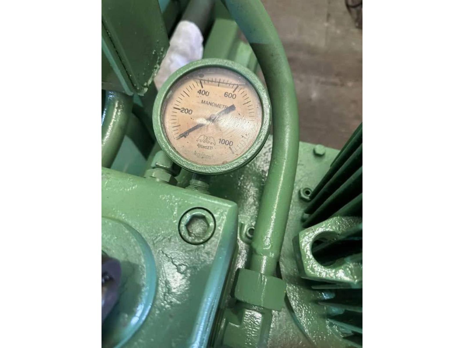 PRESSA IDRAULICA BIGNOZZI 160 TON