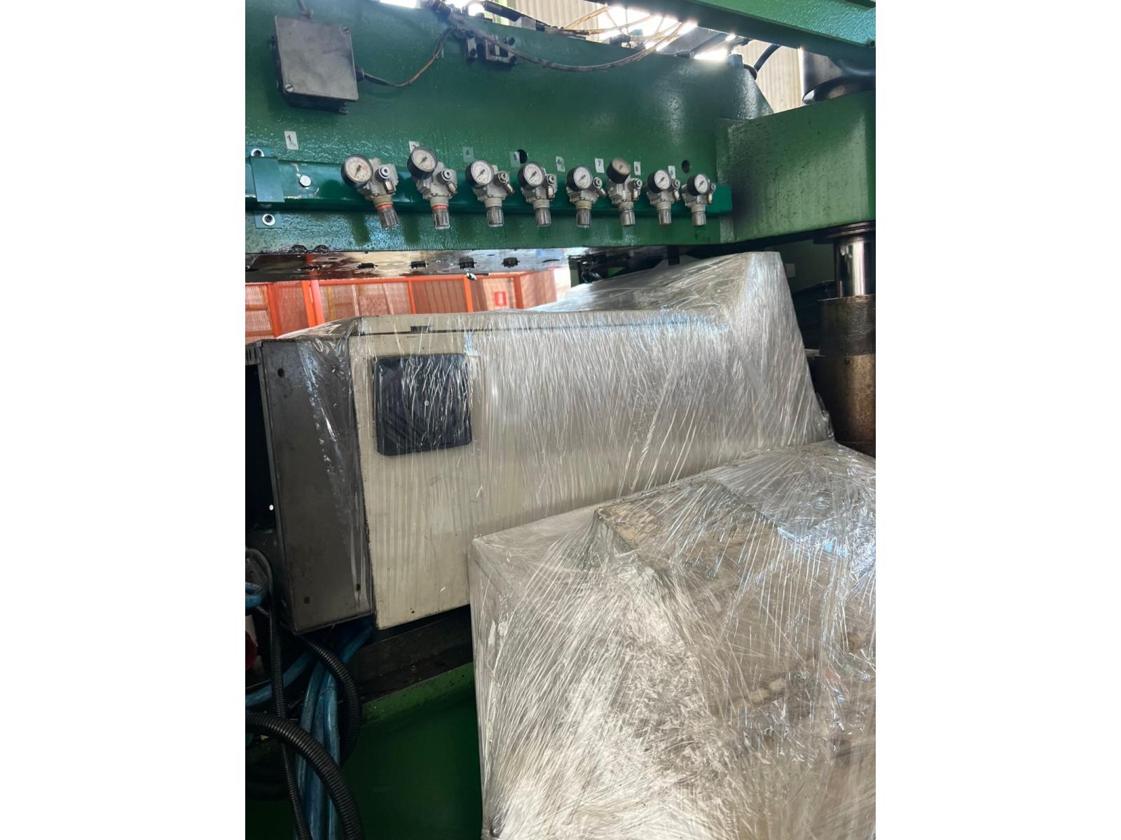 PRESSA IDRAULICA INVERNIZZI 4 CT TON 100