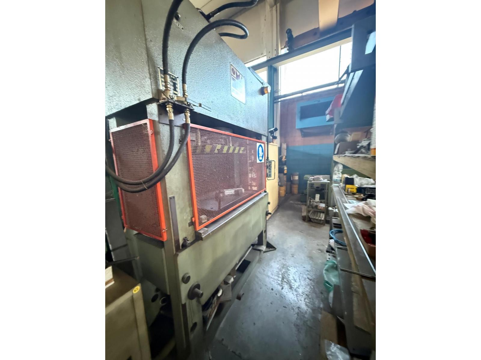 PRESSA IDRAULICA OMAFER 100 TON