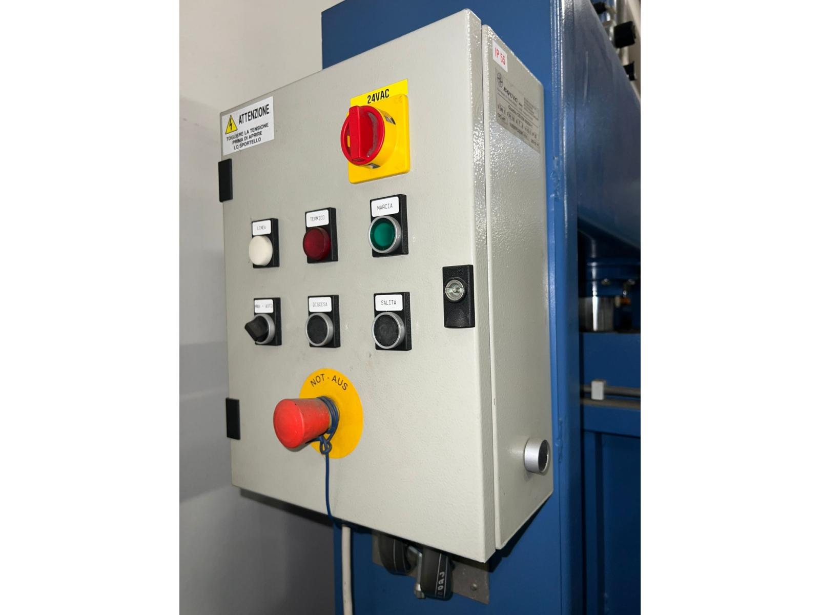 PRESSA PER IMBALLAGGIO