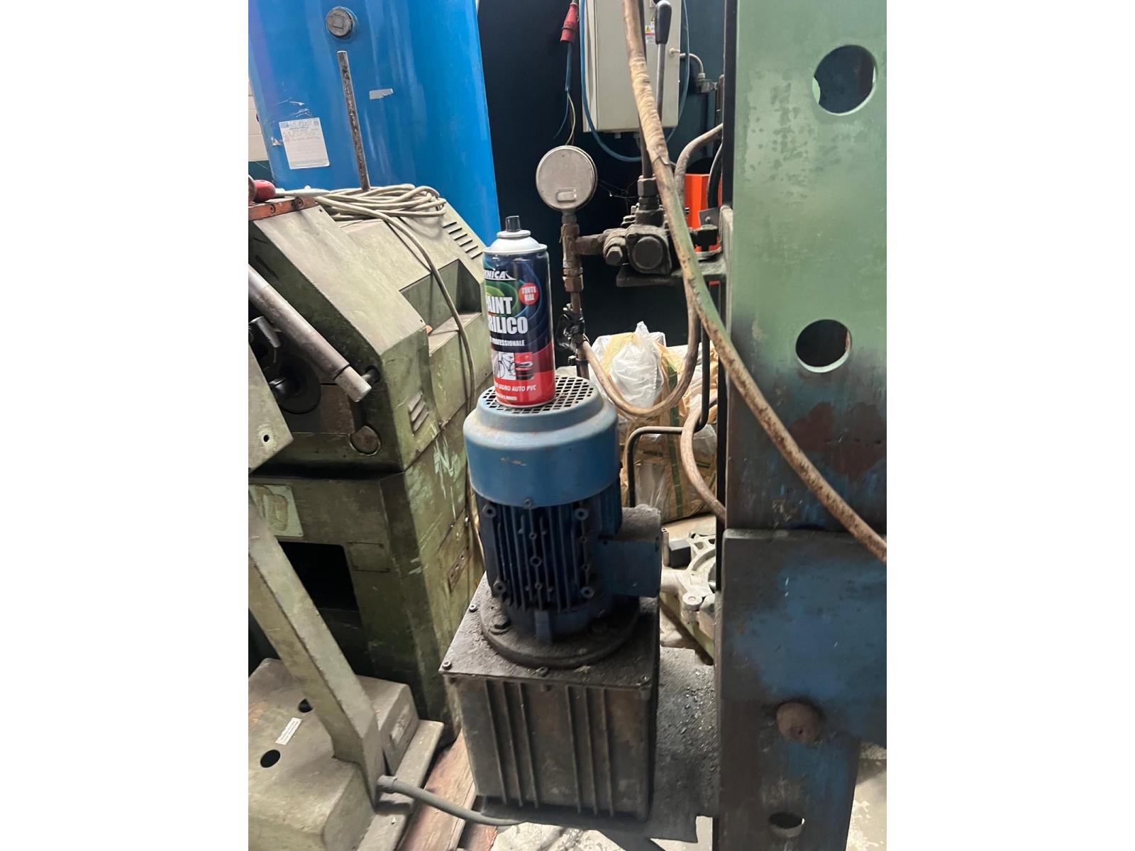 PRESSA PER OFFICINA 100 TON
